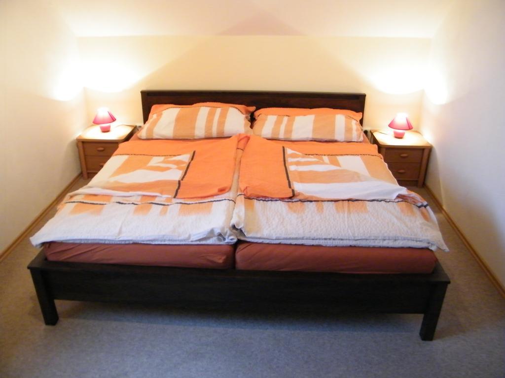 Apartment Veronika Predni Vyton Room photo